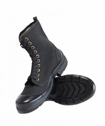 The Black Canvas boot features a durable canvas upper and is a non-steel toe cap boot. The Black Canvas offers comfort and secure wear with its high ankle lacing for all day wear in work environments that do not require toe protection.