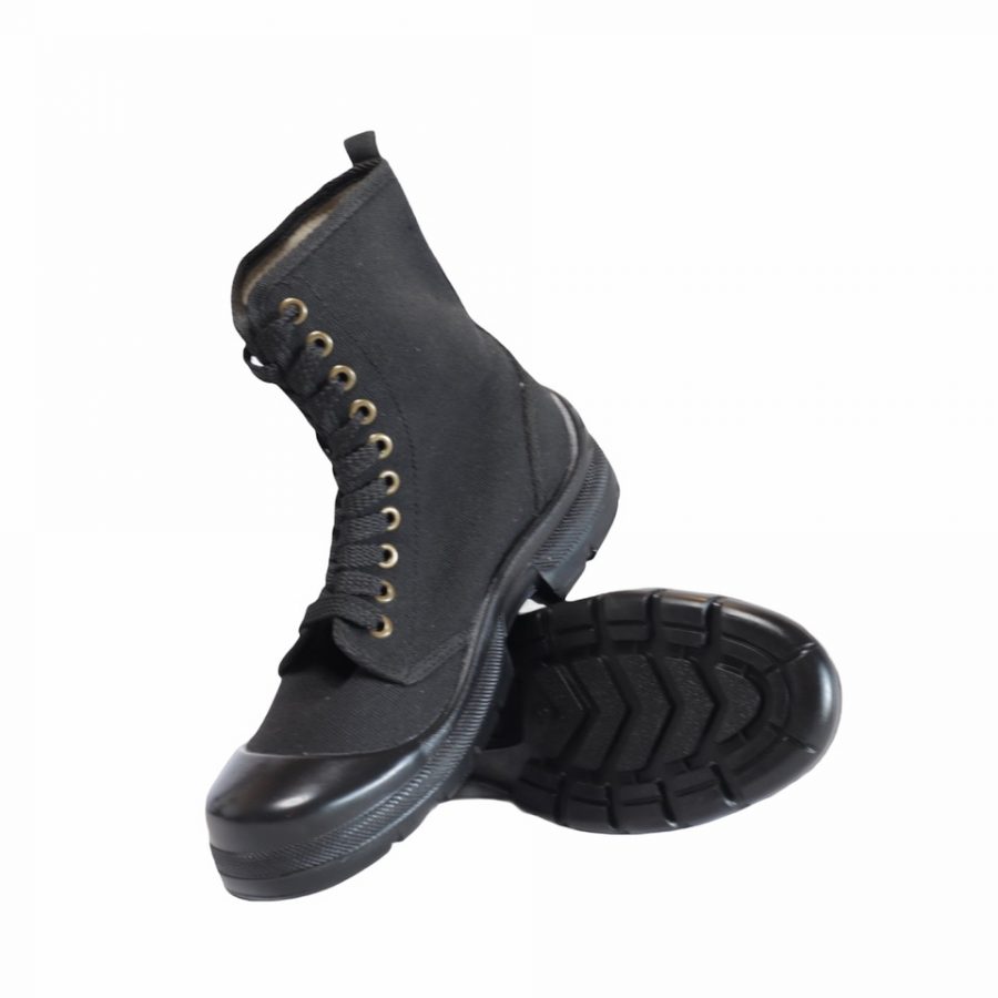The Black Canvas boot features a durable canvas upper and is a non-steel toe cap boot. The Black Canvas offers comfort and secure wear with its high ankle lacing for all day wear in work environments that do not require toe protection.